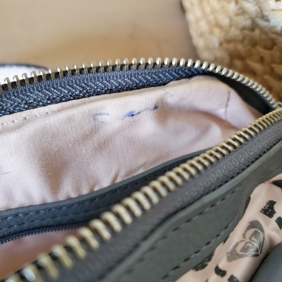 ROXY Grey Tan Silver Roxy Logo Satchel Soft Shell Handbag Purse Very Cute - Picture 5 of 8